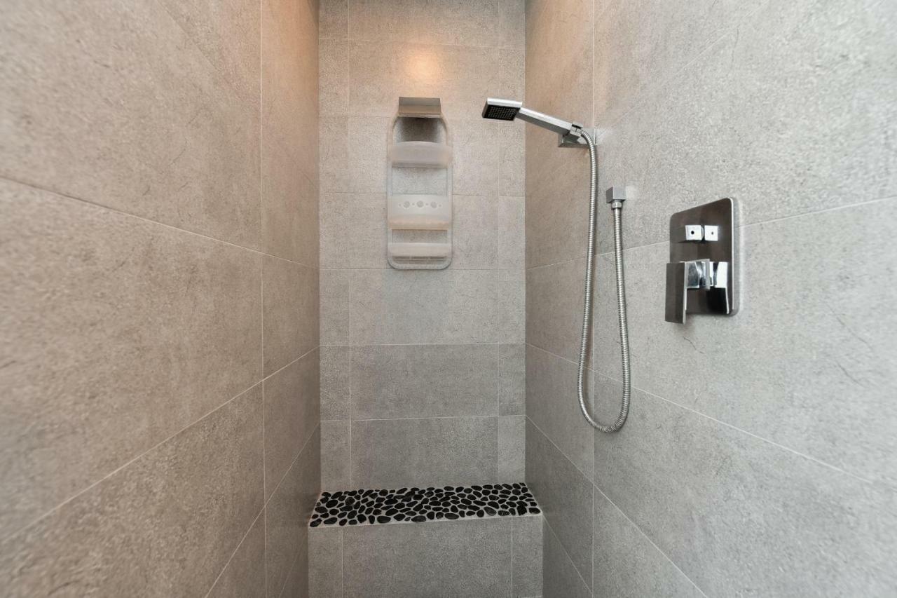 Contemporary Pool Villa I - Pool & Jacuzzi - Nearby Beach Венис Экстерьер фото